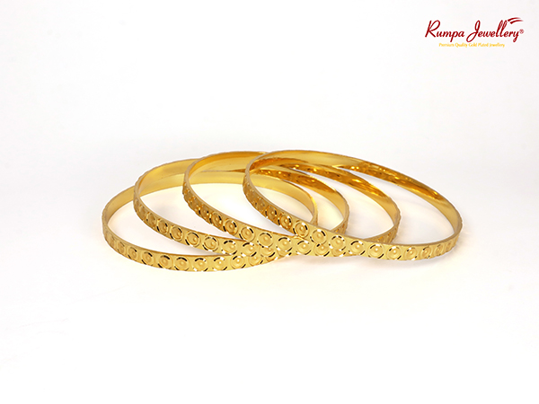 Four pieces Bangles